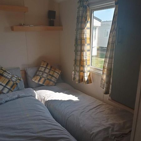Caledonian Caravan Jaywick Sands Екстер'єр фото