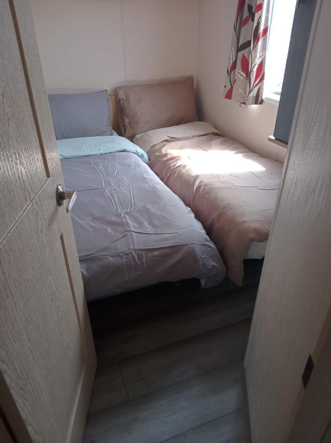 Caledonian Caravan Jaywick Sands Екстер'єр фото