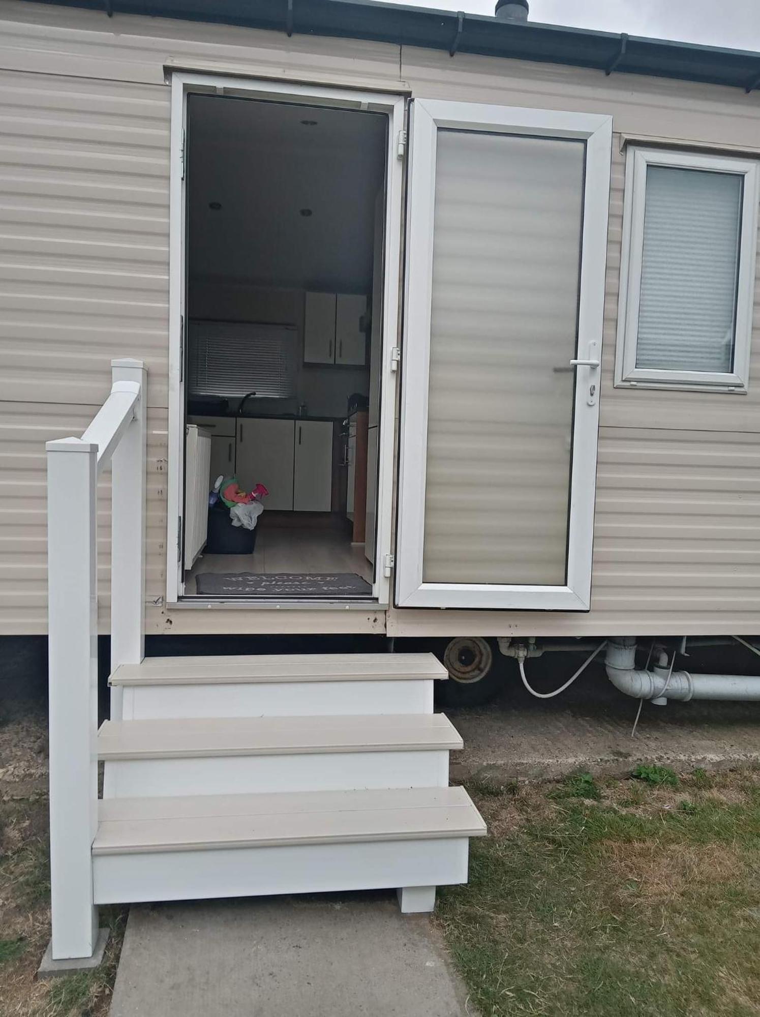 Caledonian Caravan Jaywick Sands Екстер'єр фото