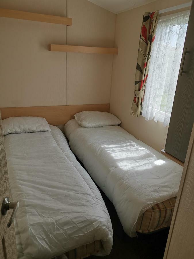 Caledonian Caravan Jaywick Sands Екстер'єр фото